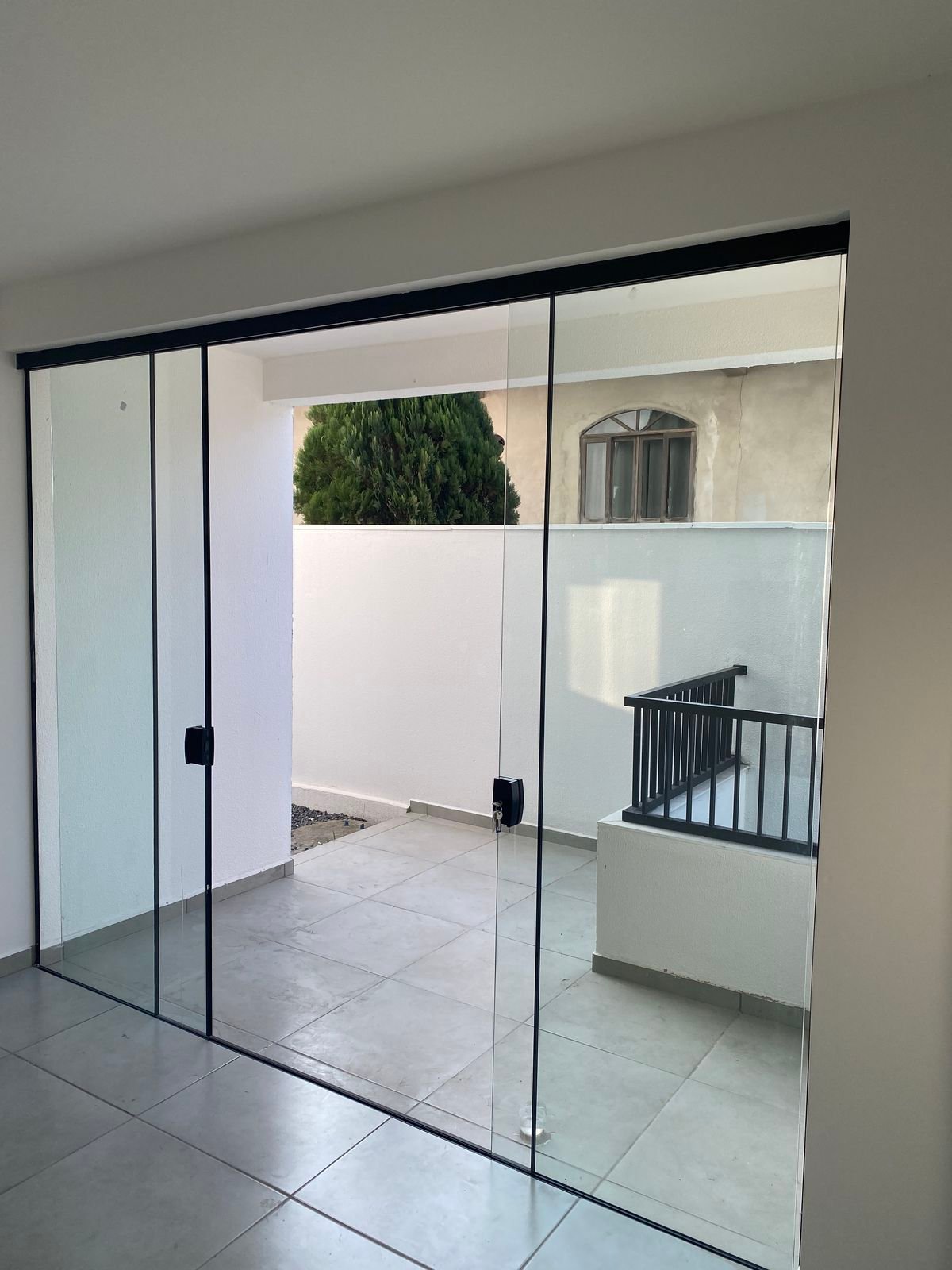 محل زجاج سكريت في الرياض